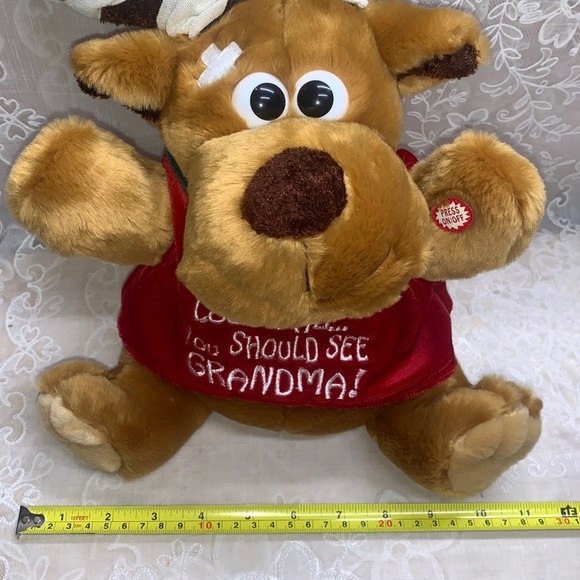 Dan Dee Reindeer plush Grandma got runned over by a reindeer animated plush 14" - Picture 4 of 12